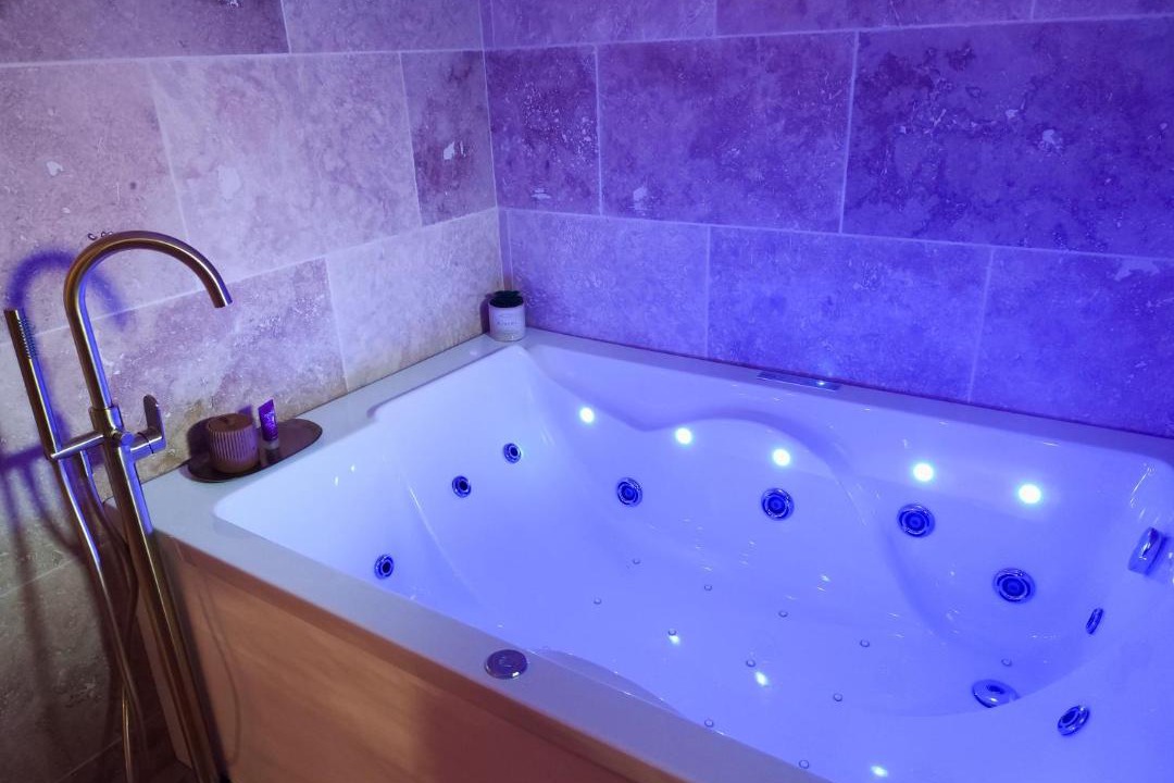 Photo of Bathroom in Saint-Maximin