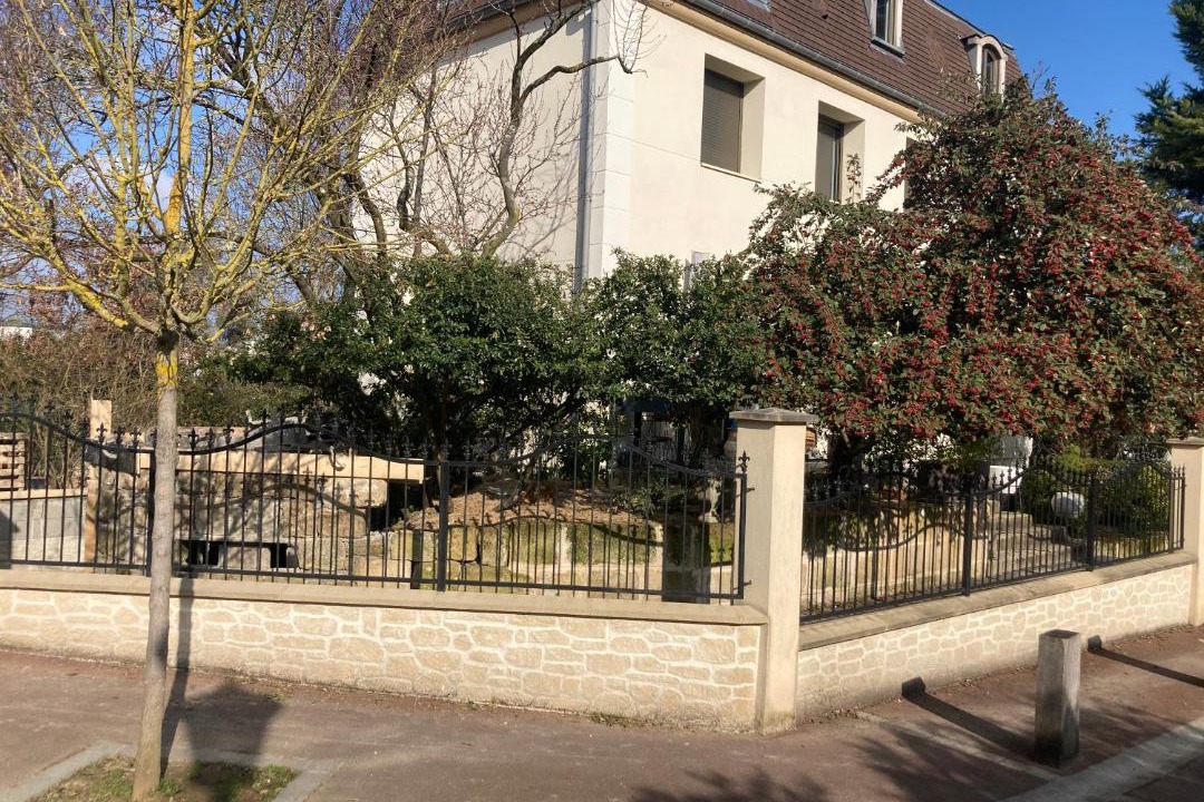 Photo of Others in Rueil-Malmaison