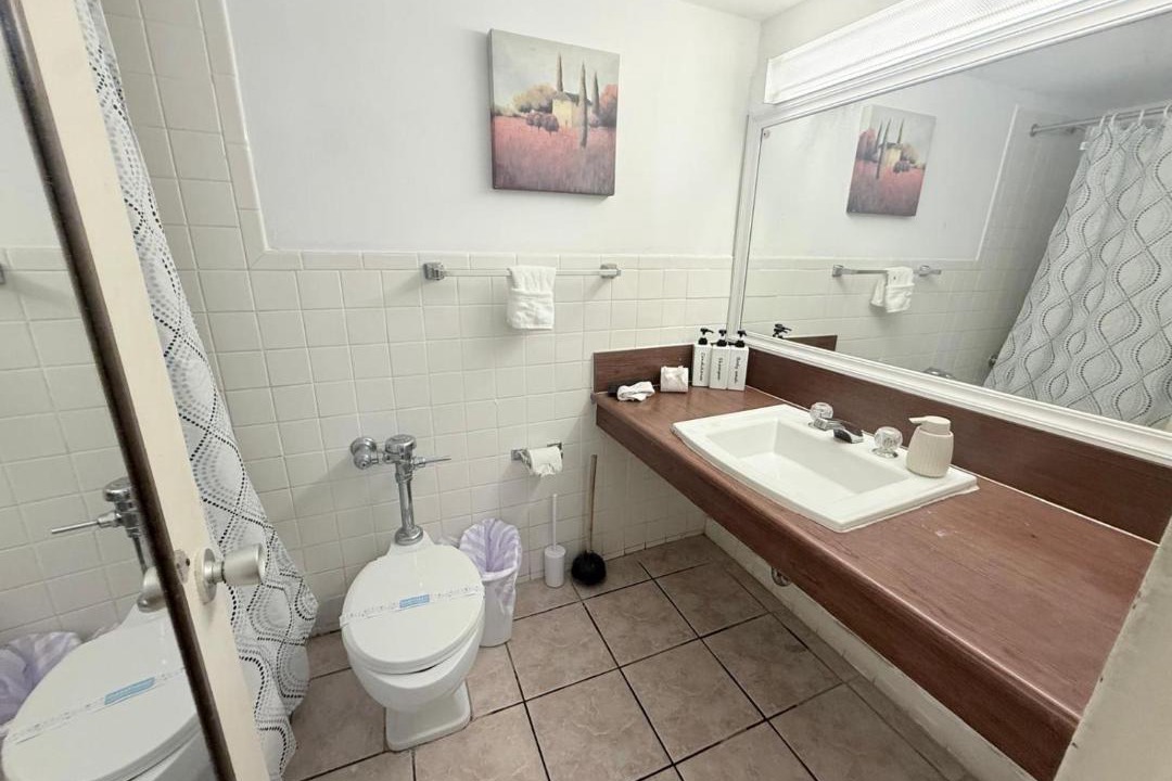 Photo of Bathroom in Hallandale Beach