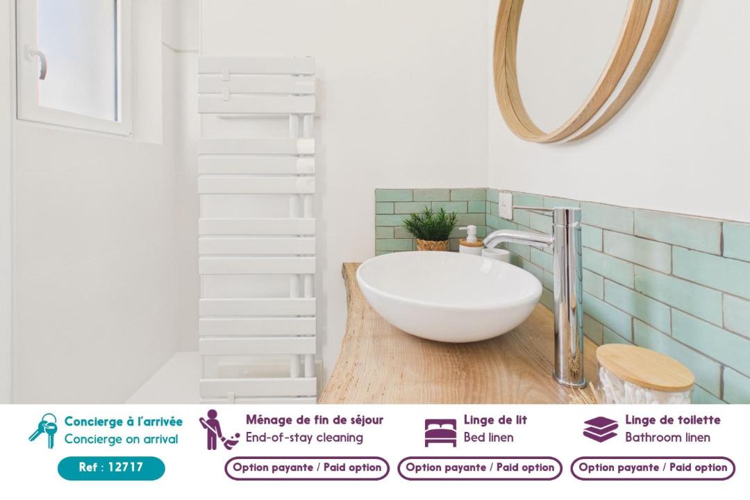 Photo of Bathroom in Brem Sur Mer