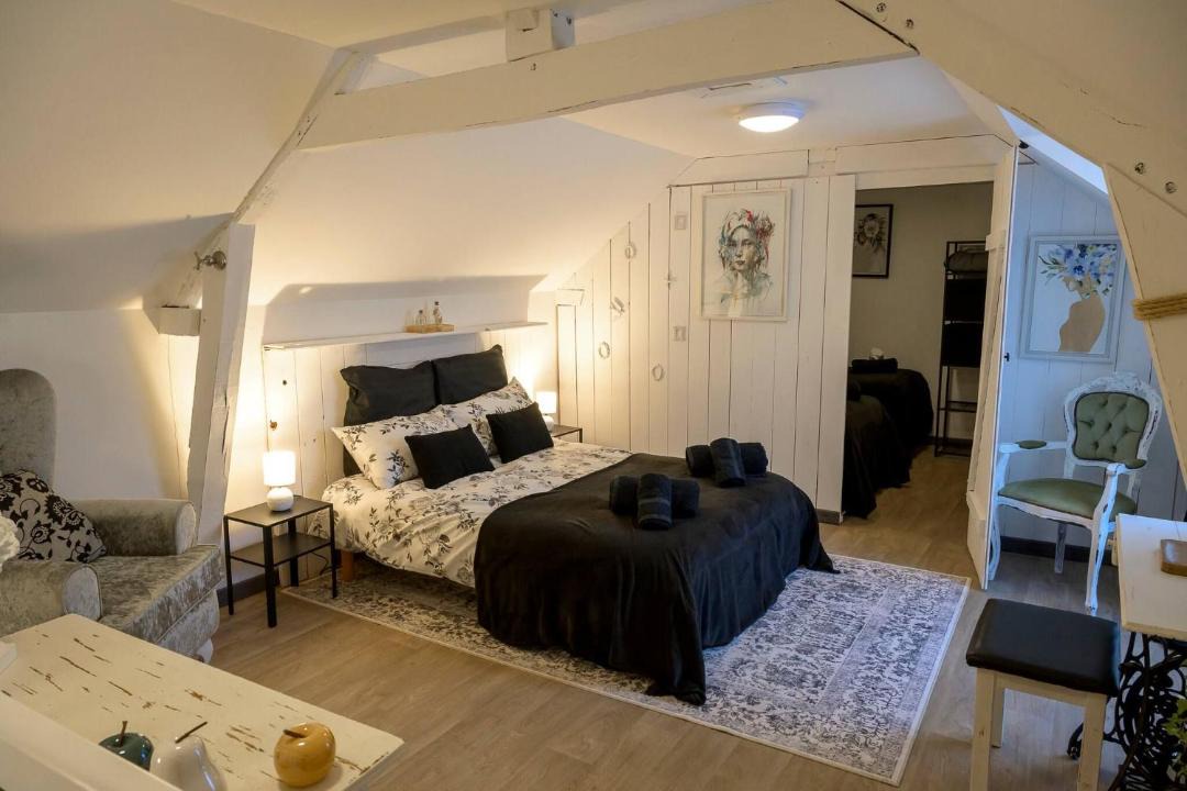 Photo of Bedroom in Montenay