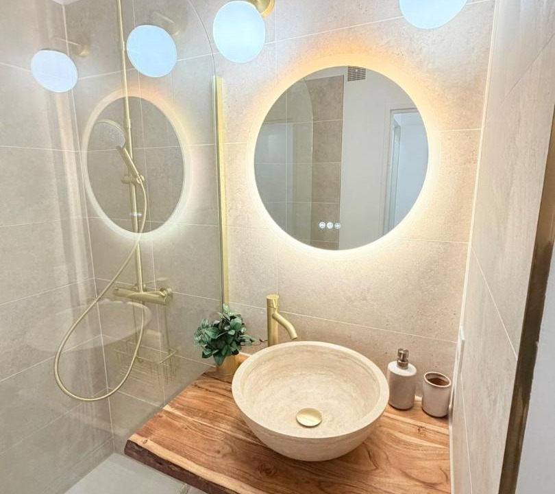 Photo of Bathroom in Sete