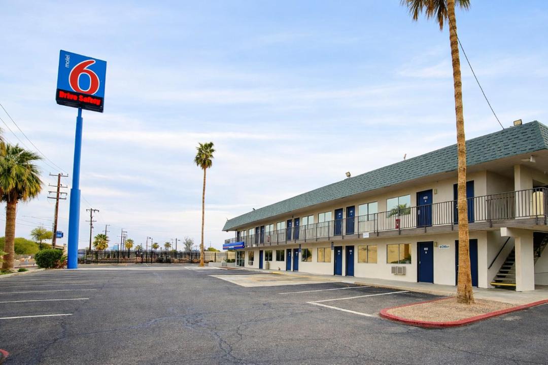Photo of Others in Blythe