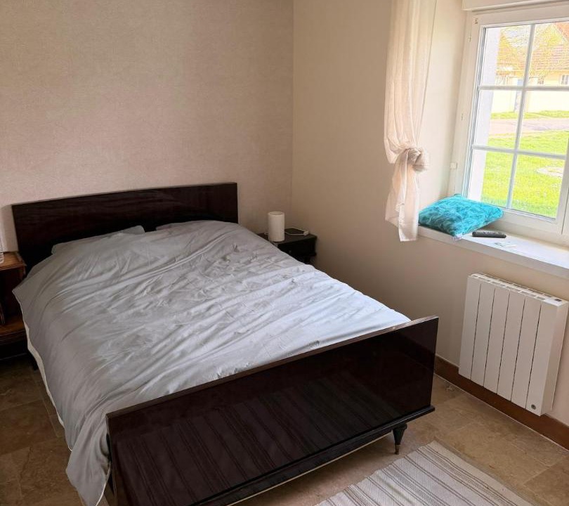 Photo of Bedroom in Theuville