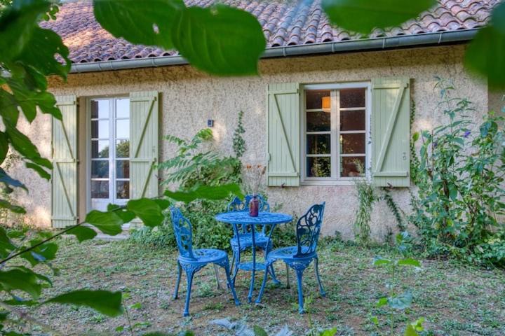 Photo of Others in Saint-Julien-de-Lampon