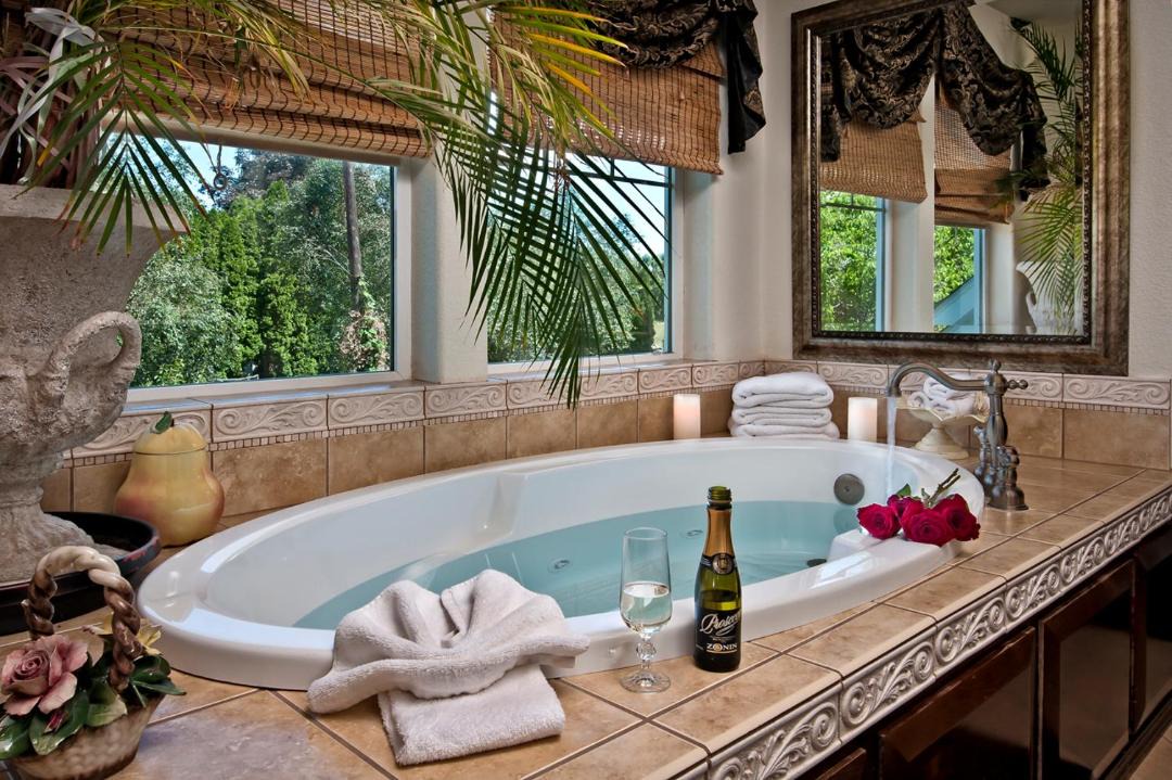 Photo of Bathroom in Grandview