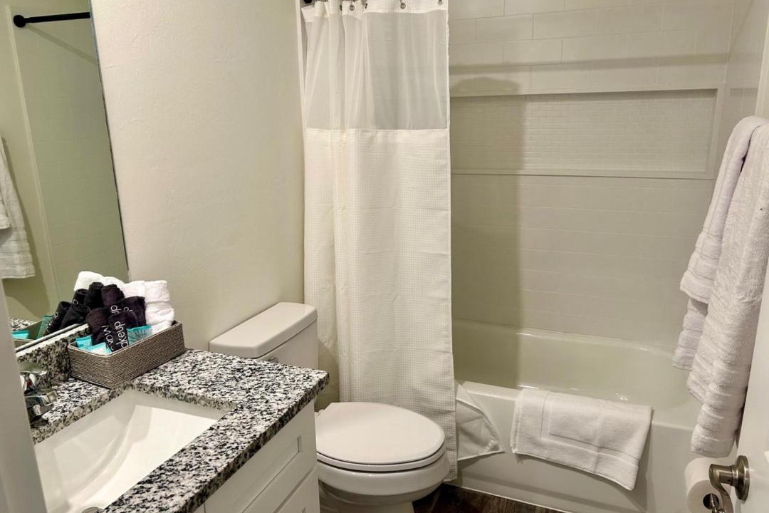 Photo of Bathroom in Diplomat