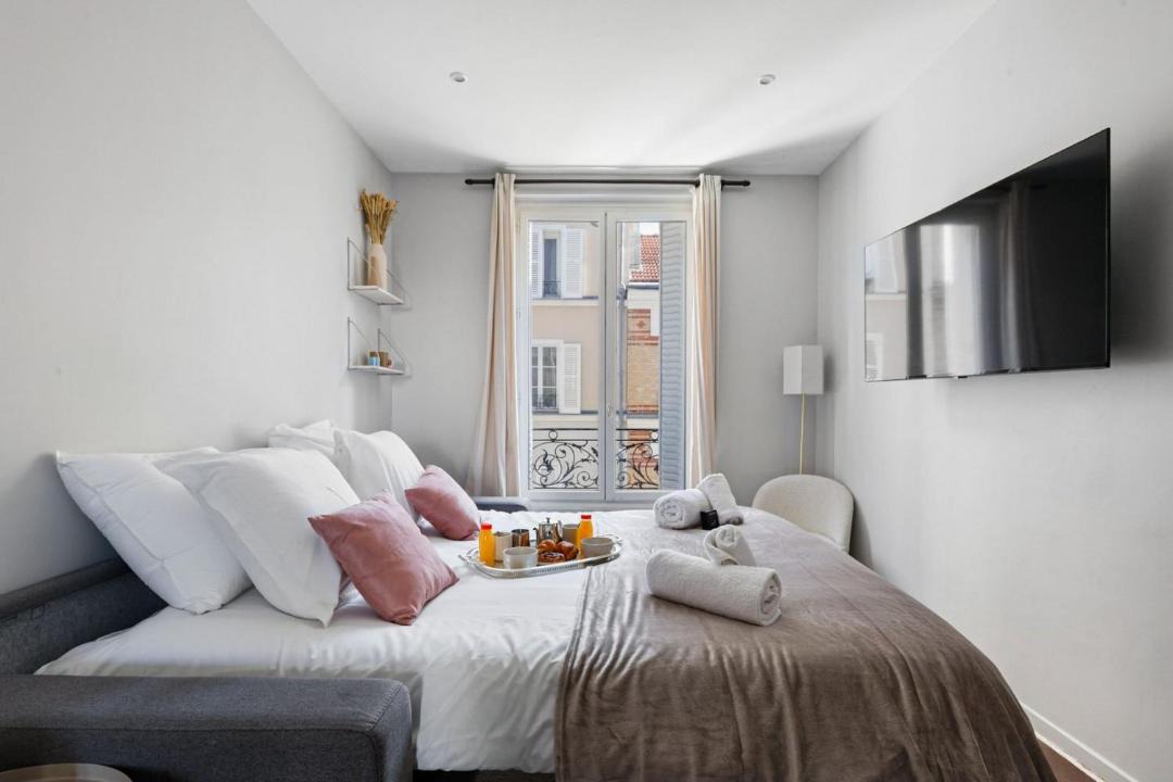 Photo of Bedroom in 12th Arrondissement
