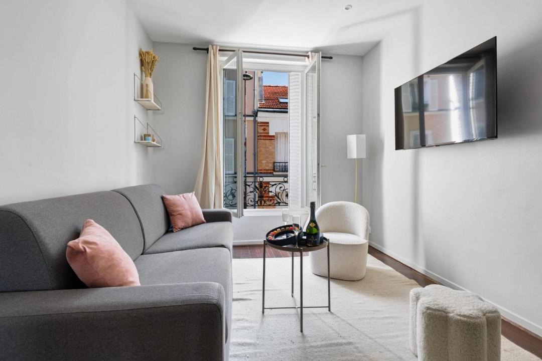 Photo of Livingroom in 12th Arrondissement
