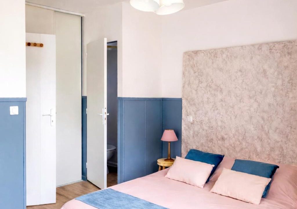 Photo of Bedroom in Mons-Boubert