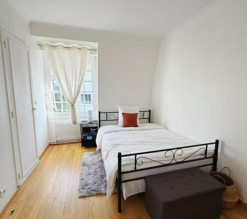 Photo of Bedroom in Le Vesinet