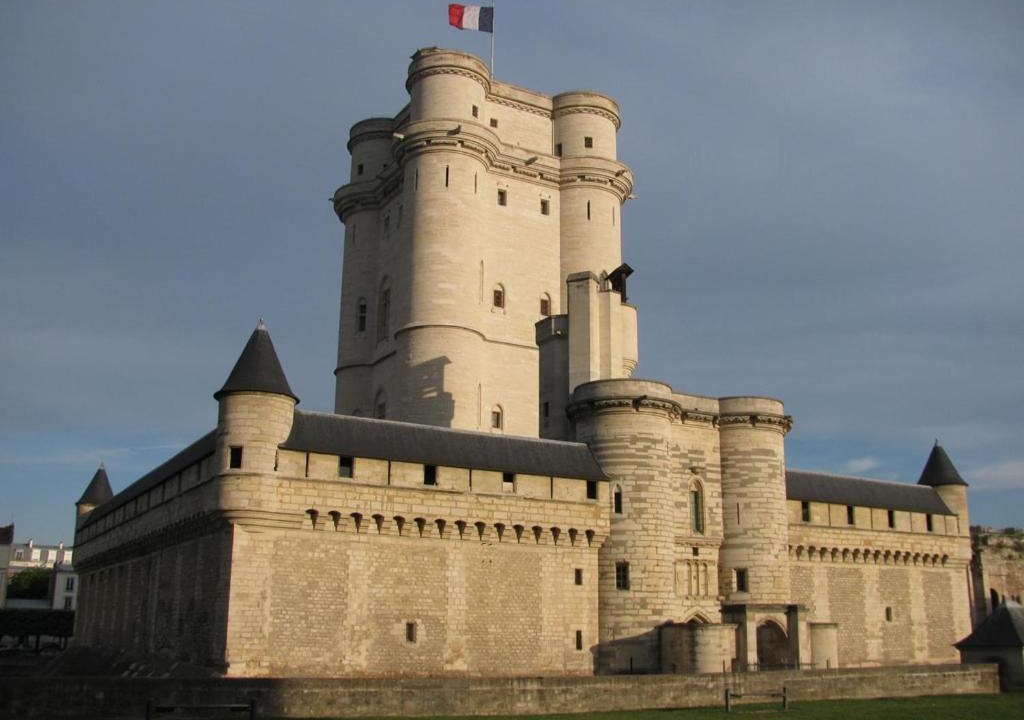 Photo of Buildings in Vincennes