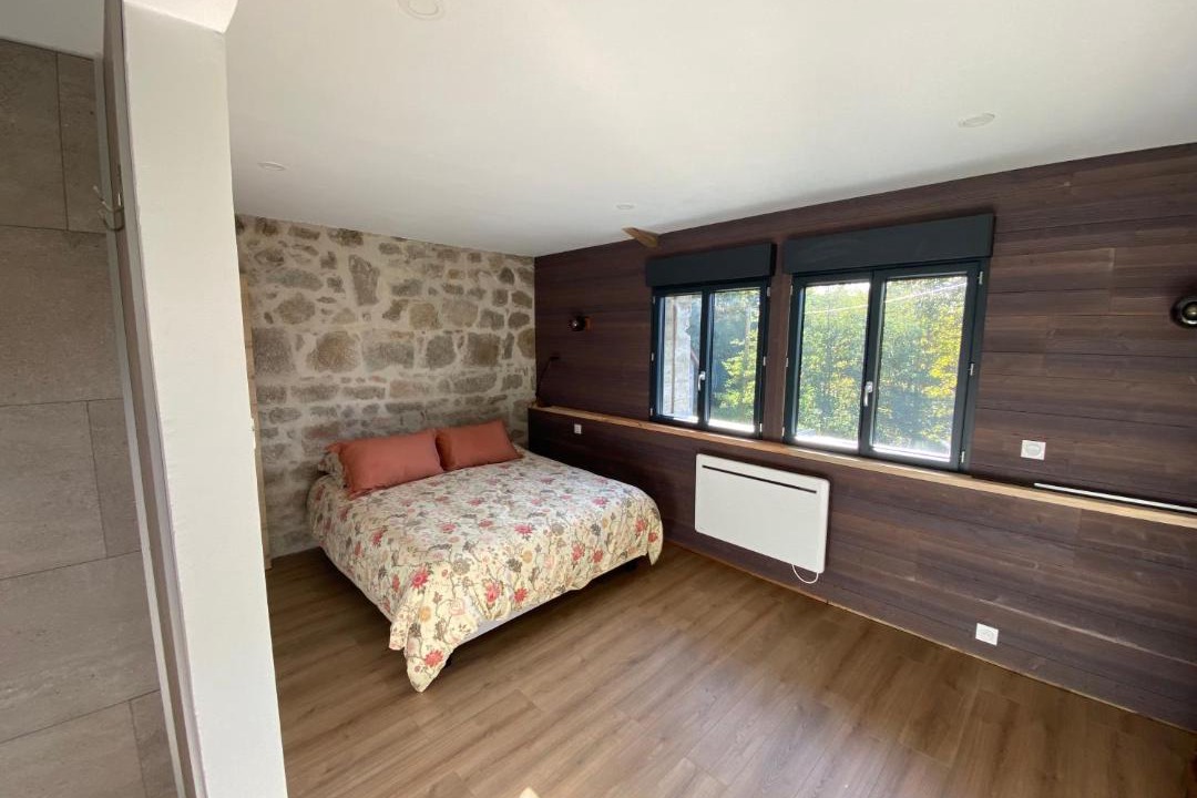 Photo of Bedroom in Basville