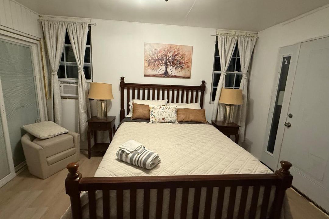 Photo of Bedroom in Candler-McAfee