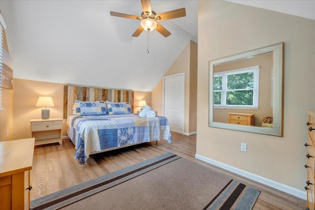 Photo of Bedroom in Huddleston