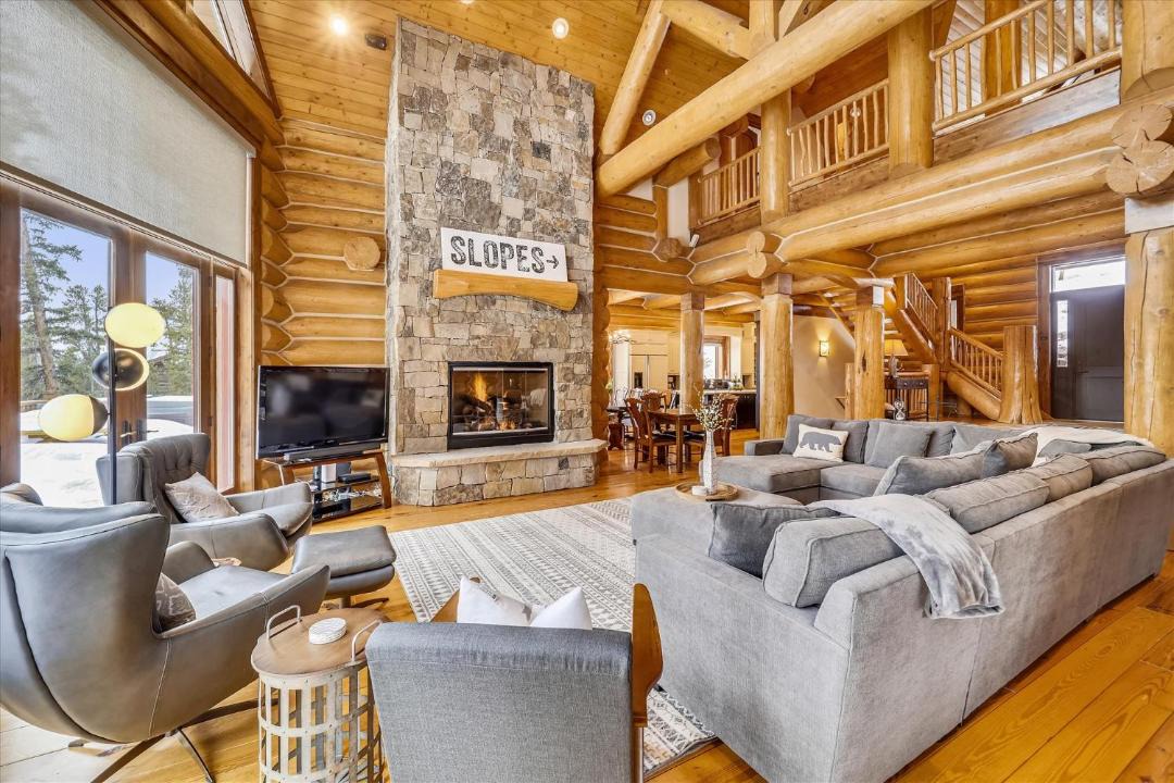 Photo of Livingroom in Baldy Mountain