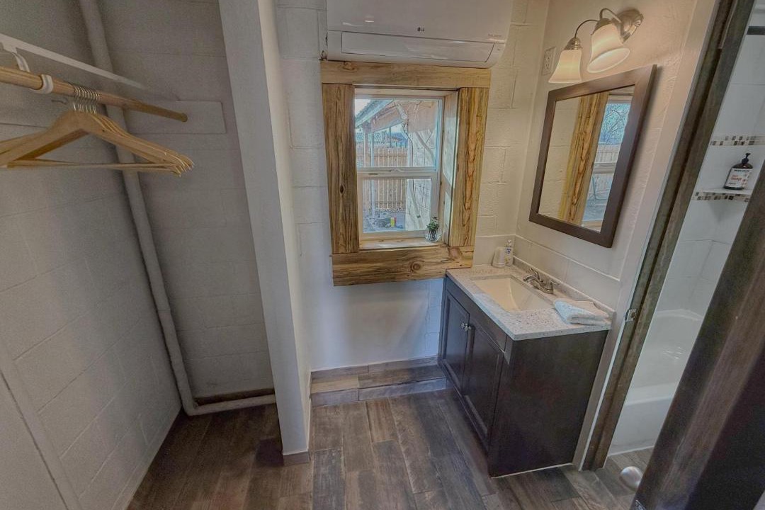 Photo of Bathroom in Bluff