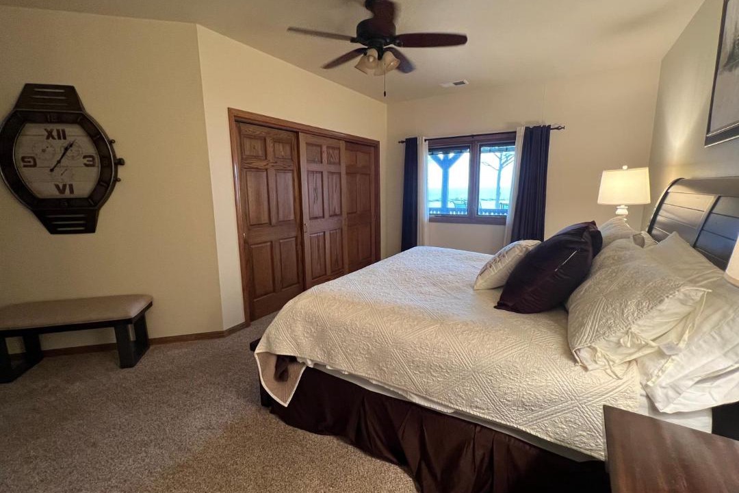Photo of Bedroom in Walker