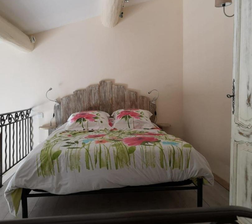 Photo of Bedroom in Villeneuve-les-Avignon