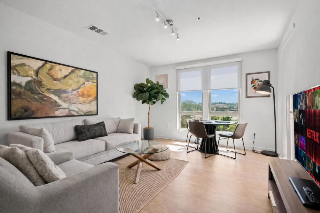 Photo of Livingroom in Lake Forest