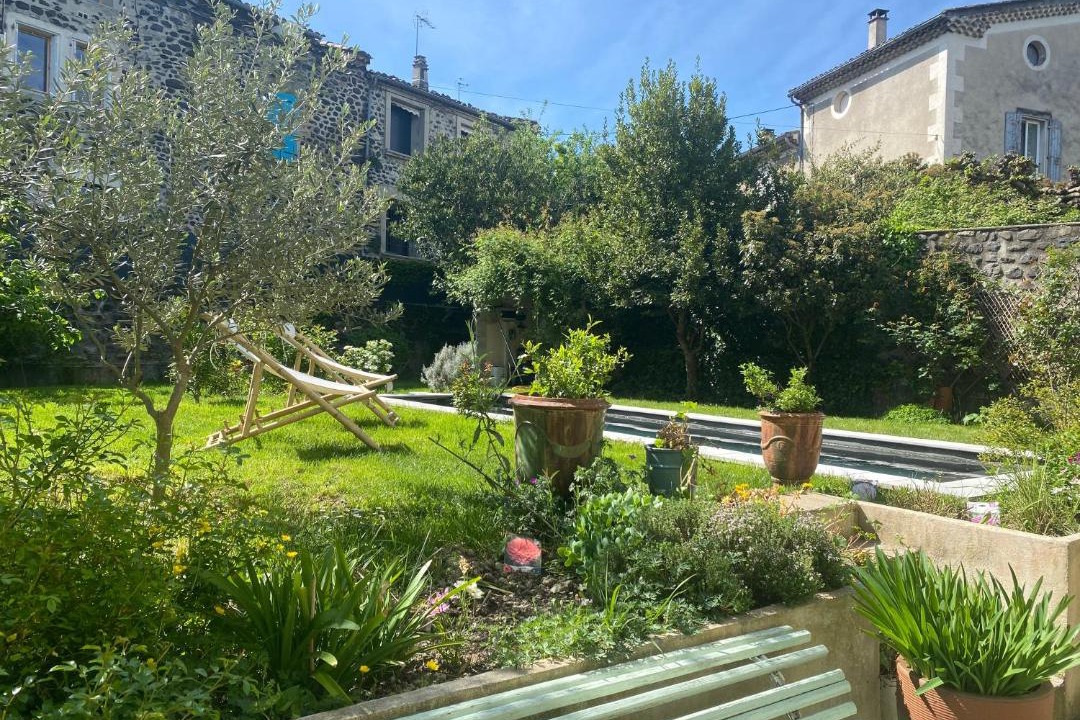 Photo of Others in Alba-la-Romaine