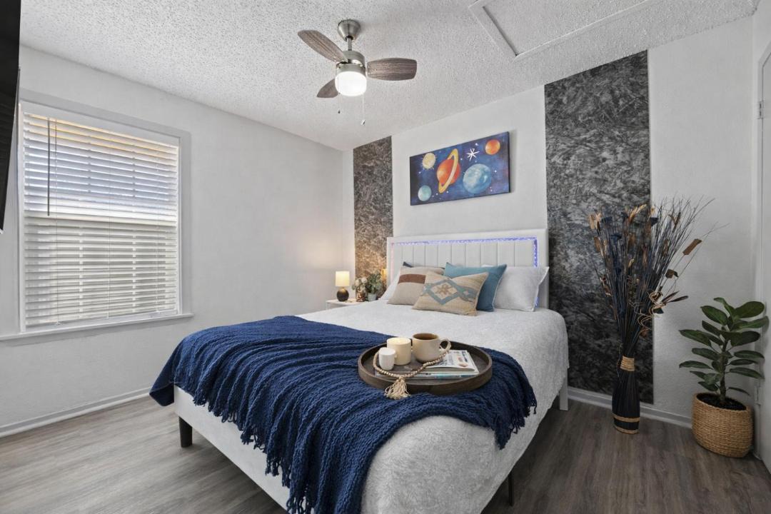 Photo of Bedroom in Central Arlington