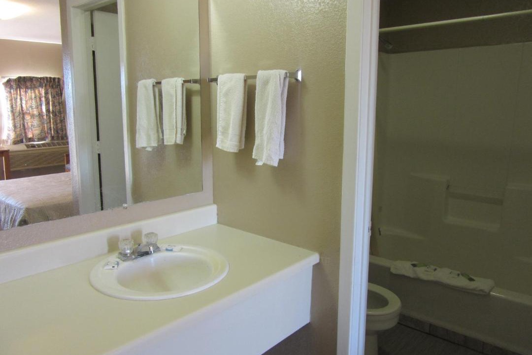 Photo of Bathroom in Baird