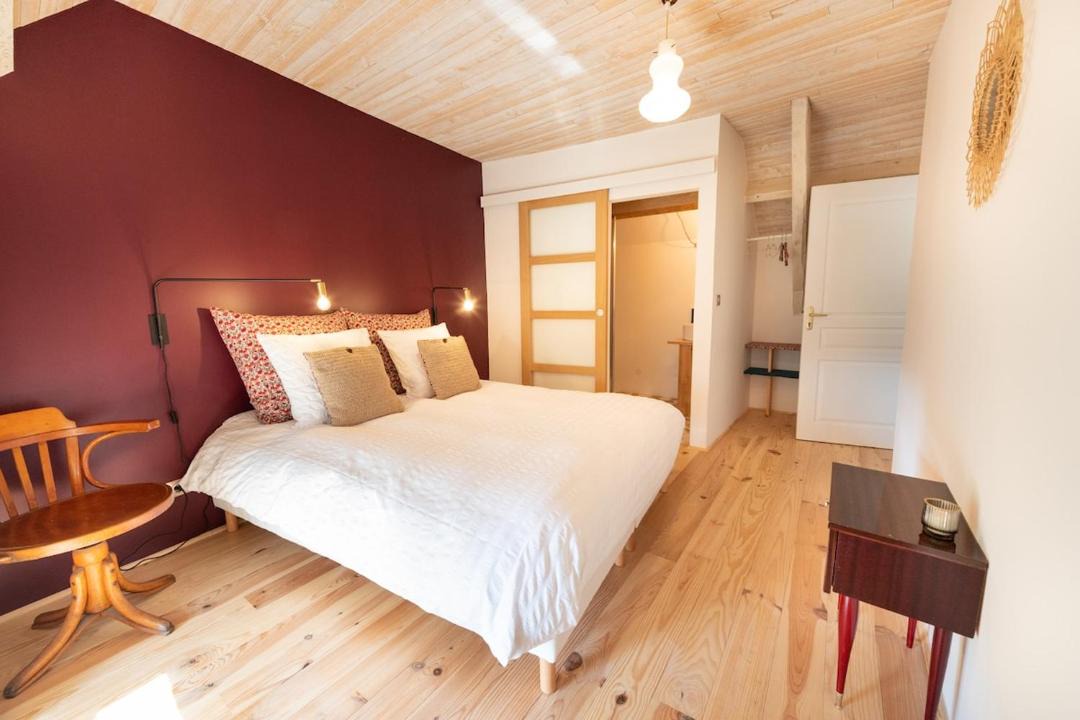 Photo of Bedroom in Le Cours