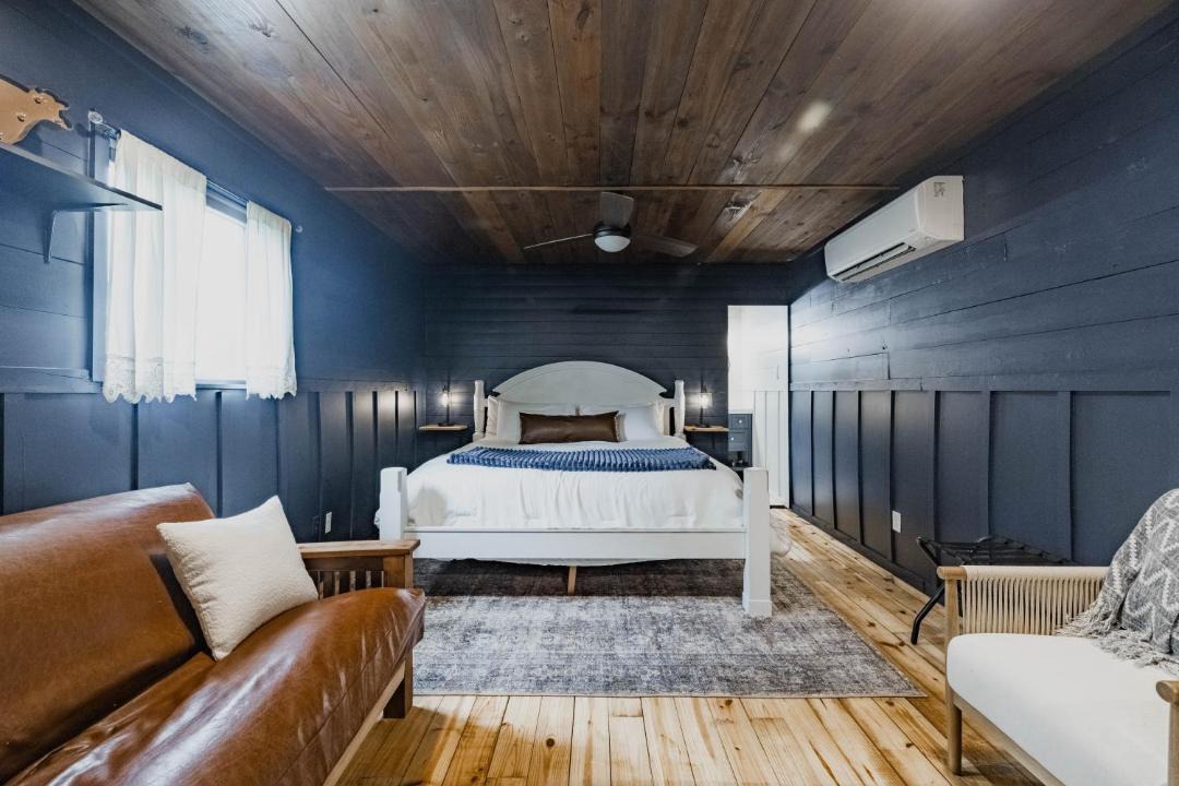 Photo of Bedroom in Spring Branch
