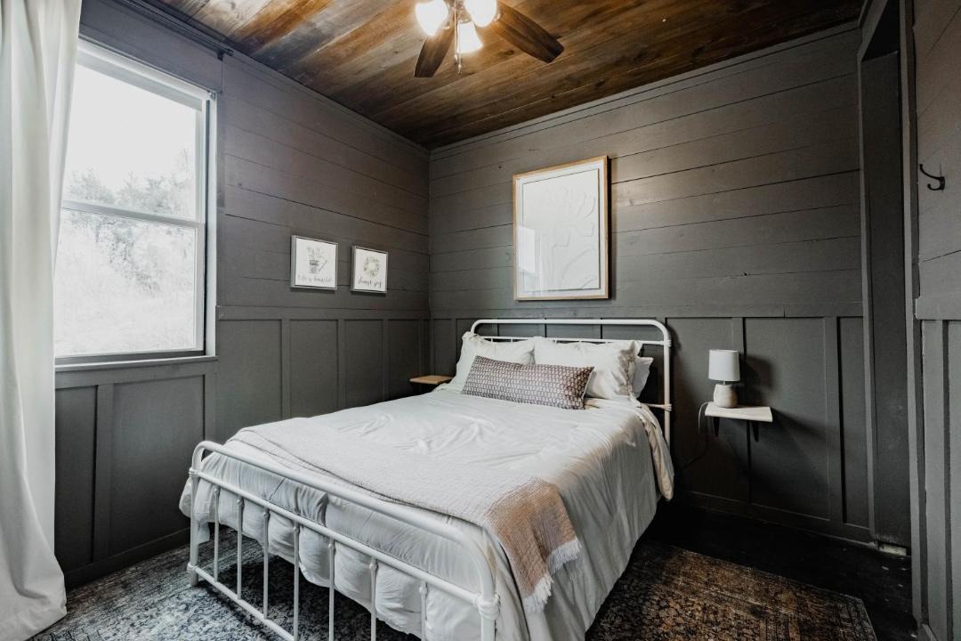 Photo of Bedroom in Spring Branch