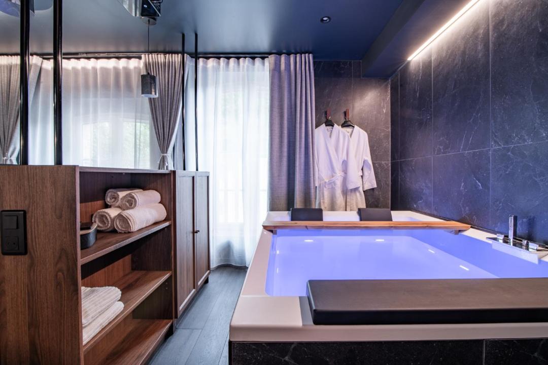 Photo of Bathroom in Cholet