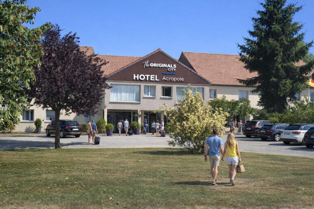 Photo of Others in Bernay