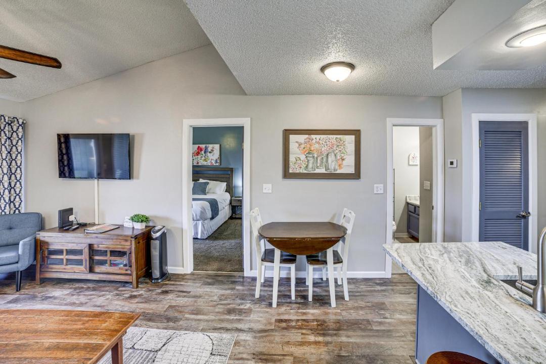 Photo of Others in Notch Estates