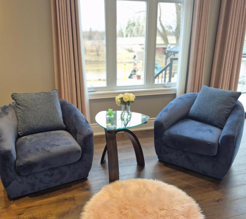 Photo of Livingroom in Niagara Falls
