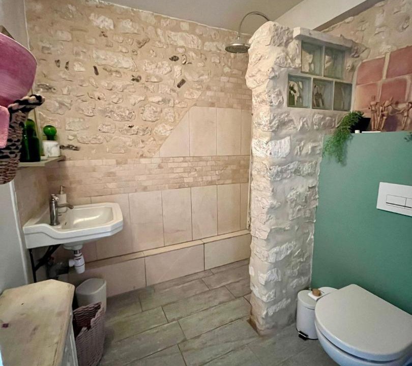 Photo of Bathroom in Giverny