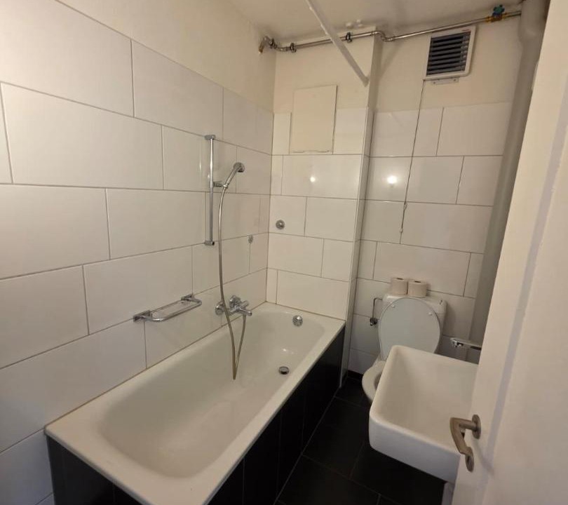 Photo of Bathroom in Alt-Wiedikon