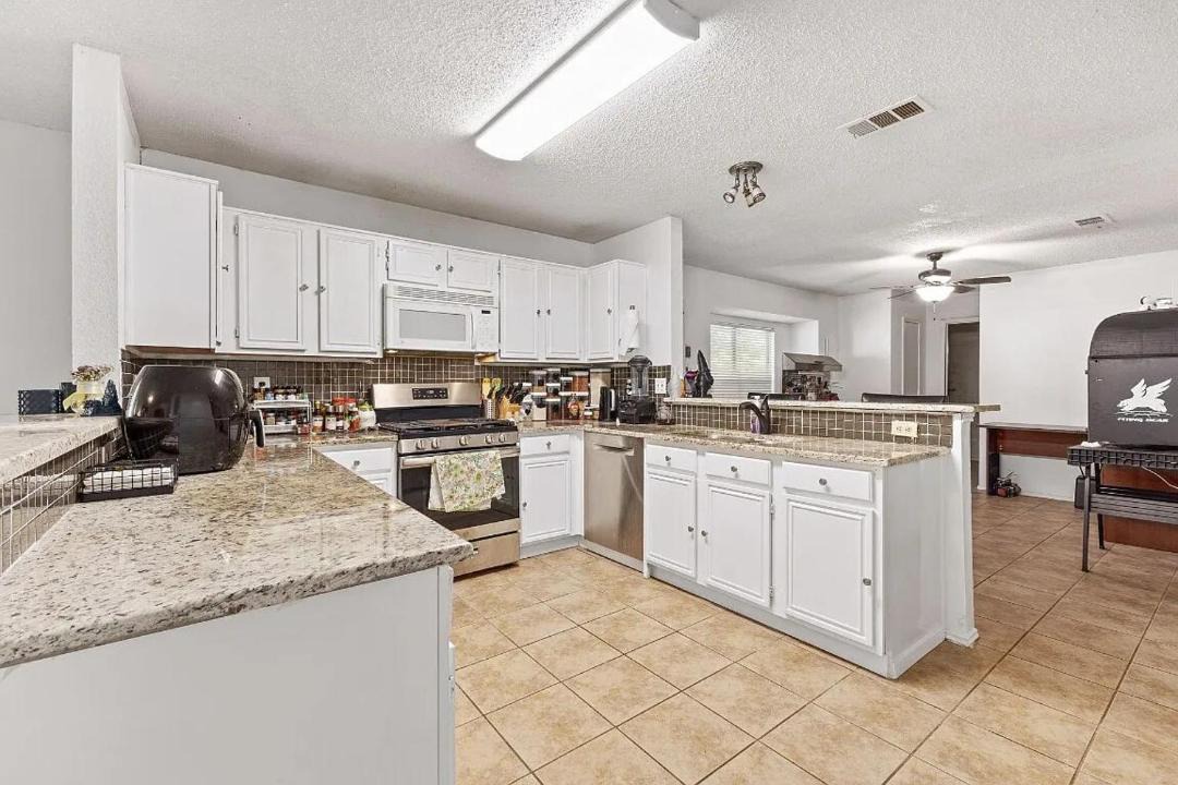 Photo of Kitchen in Corinth