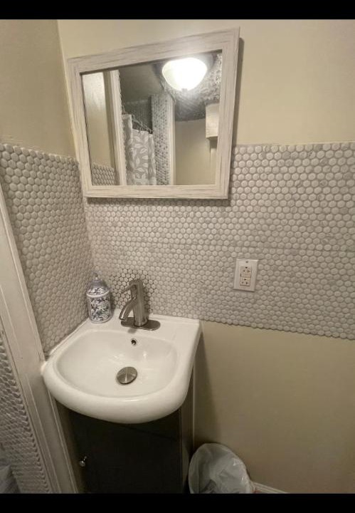 Photo of Bathroom in Northeast Philadelphia