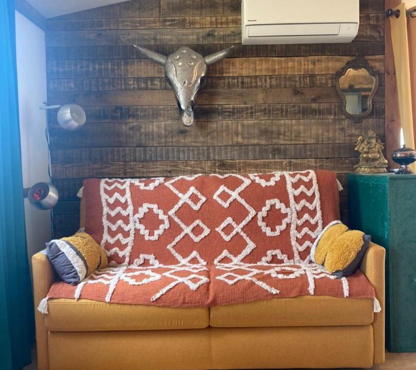 Photo of Livingroom in Les Mages