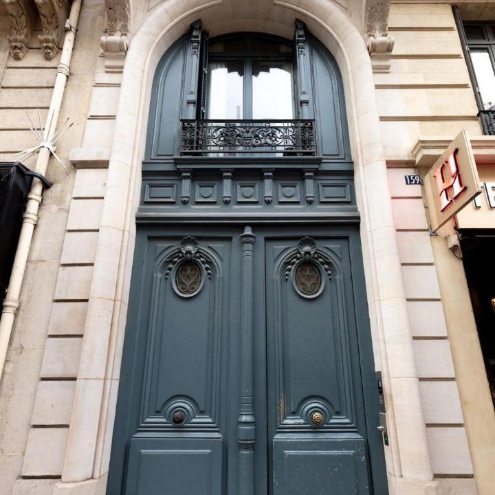 Photo of Others in Porte-Dauphine