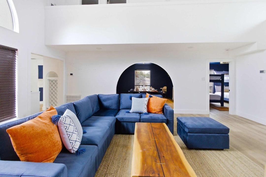 Photo of Livingroom in Medical Center District