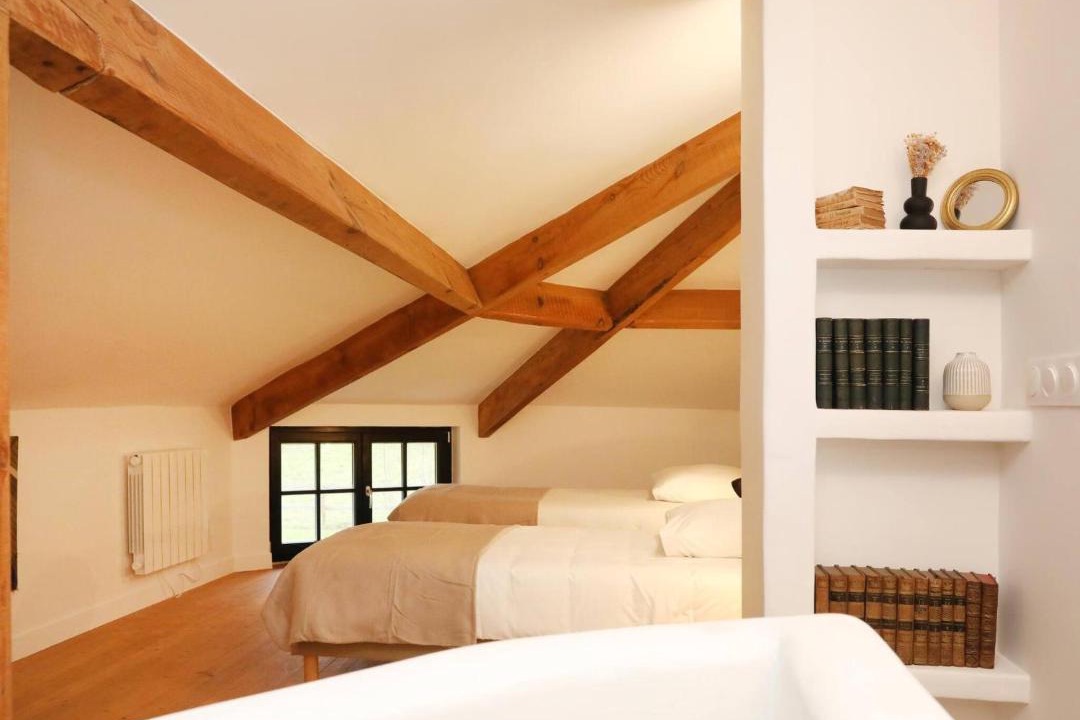 Photo of Bedroom in Courteuil