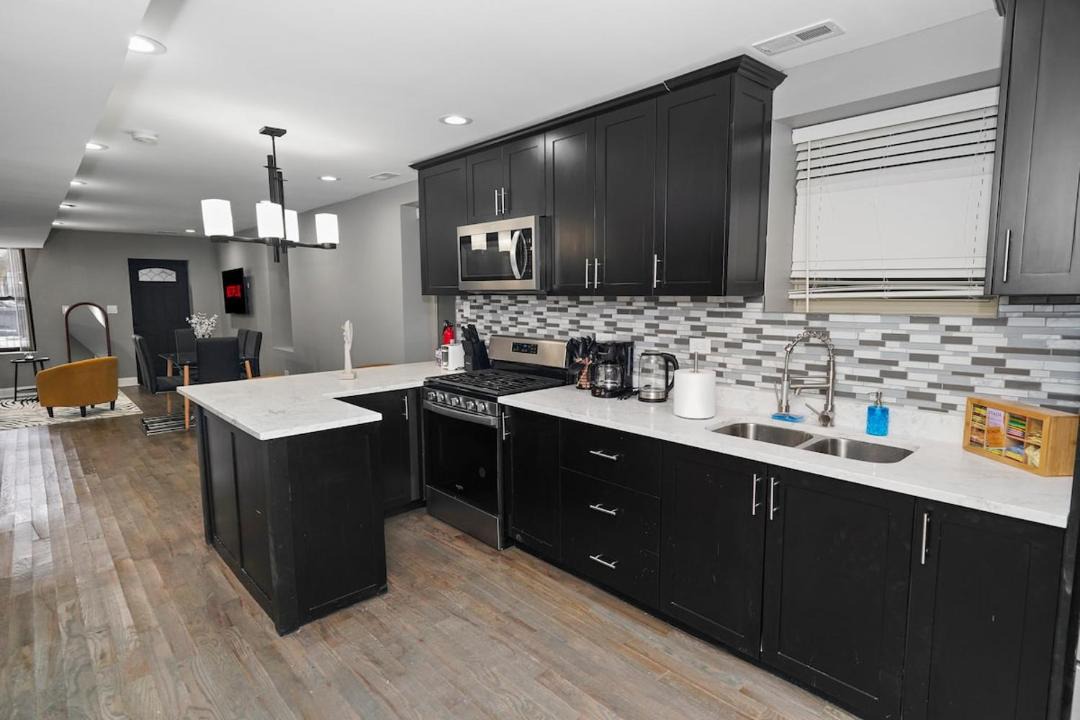 Photo of Kitchen in East Garfield Park