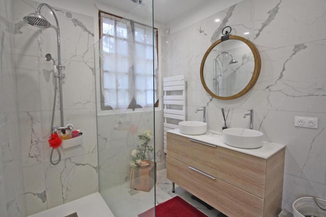 Photo of Bathroom in Bujaleuf
