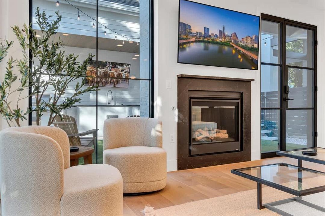 Photo of Livingroom in Blackshear-Prospect Hill