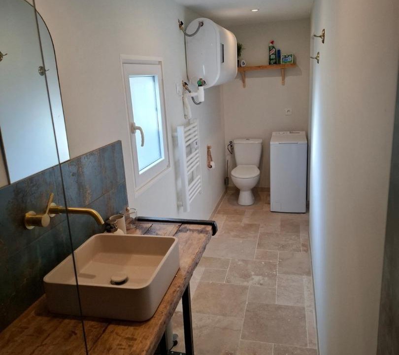 Photo of Bathroom in Coulanges-les-Nevers
