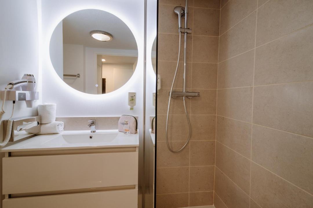 Photo of Bathroom in Saint - Martin - du - Touch