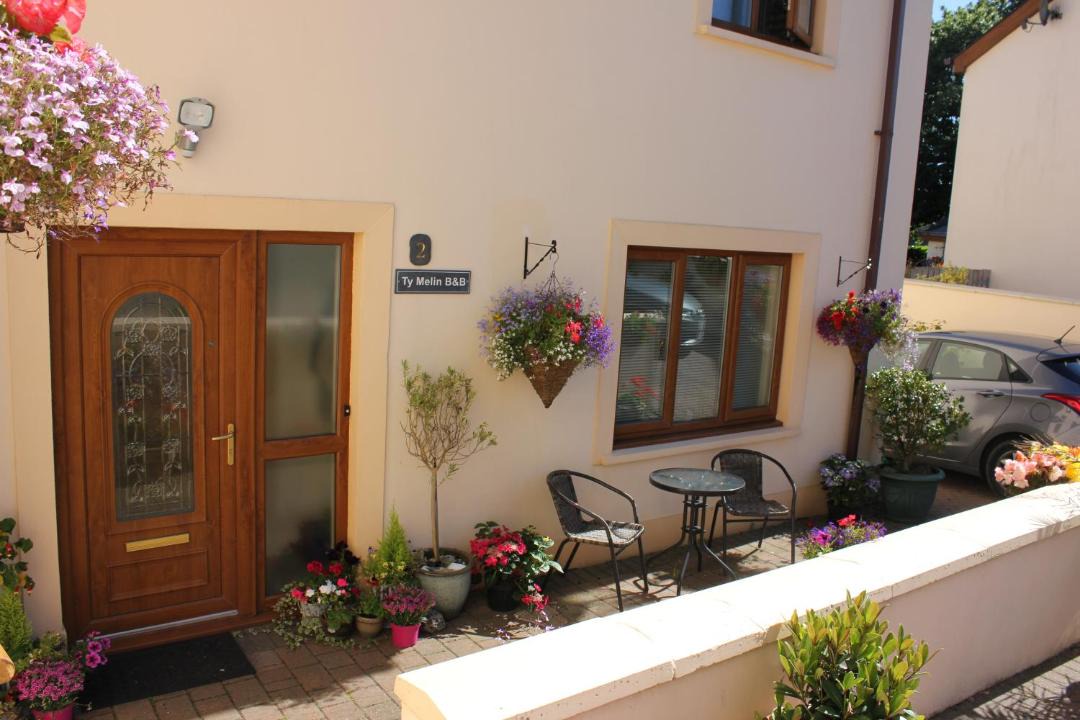 Photo of Others in Cosheston