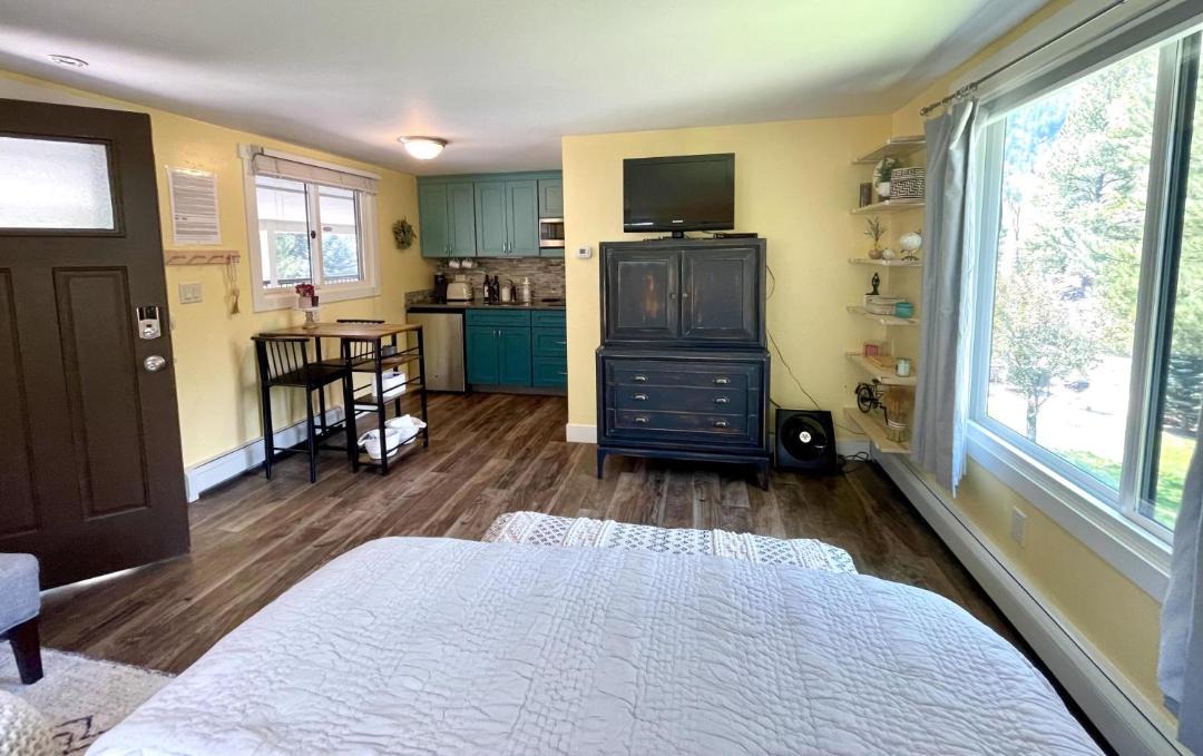 Photo of Bedroom in Redstone