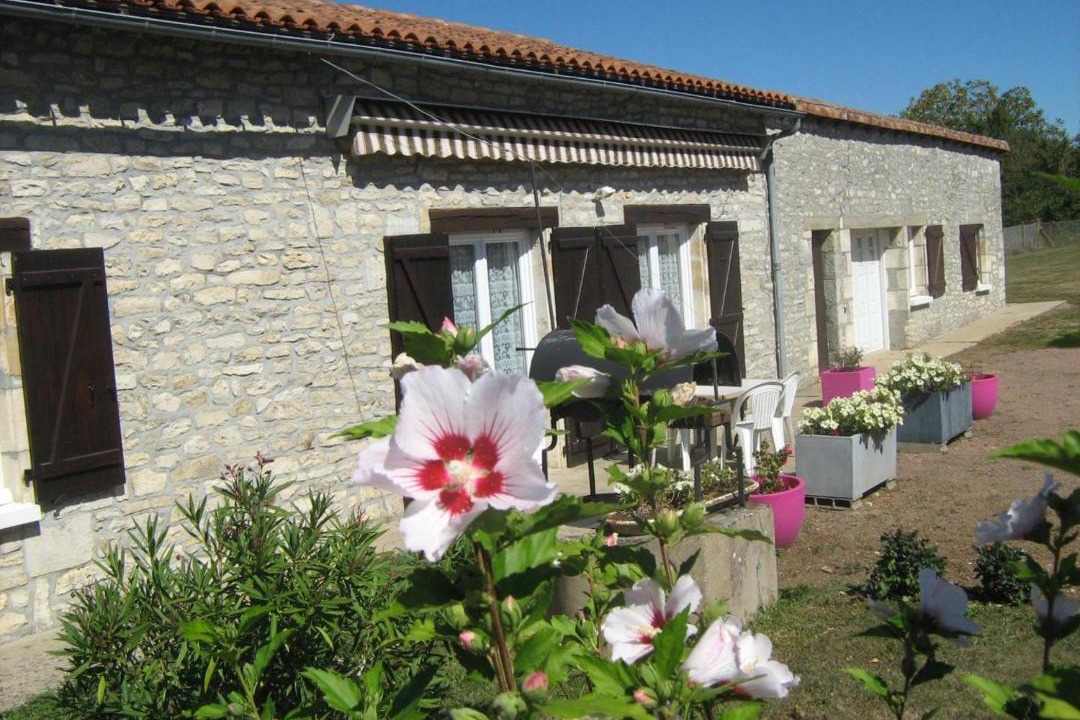 Photo of Others in Saint-Martin-l'Ars